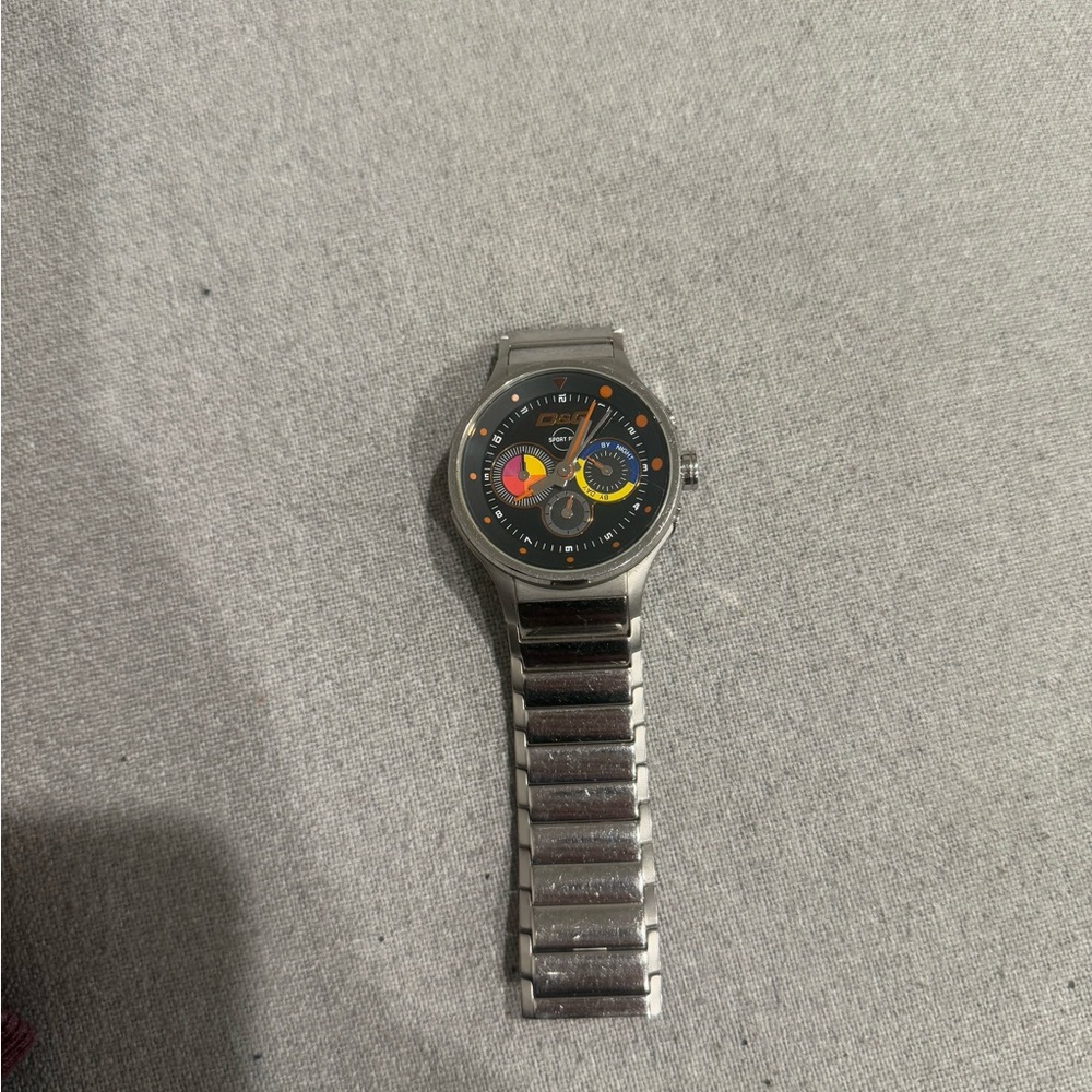 Silver D&G men’s watch